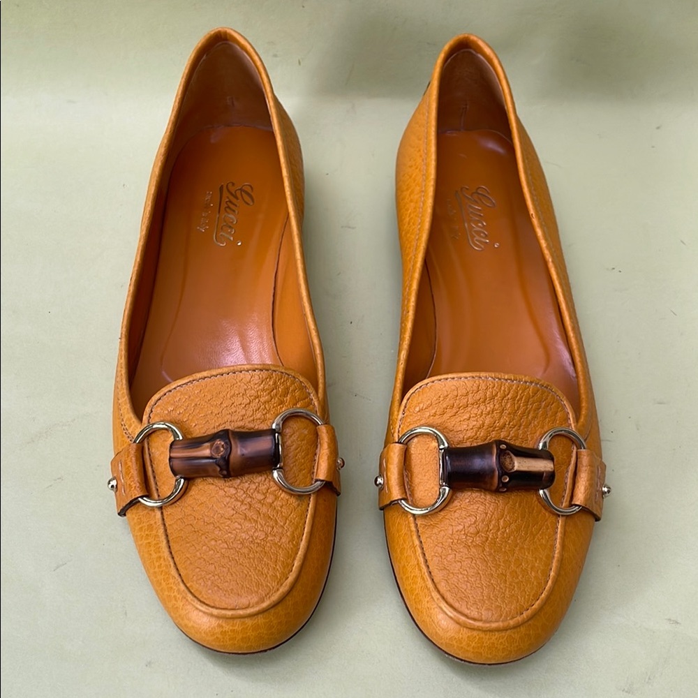 Gucci Vintage Orange All Leather Loafers with Horsebit Detail